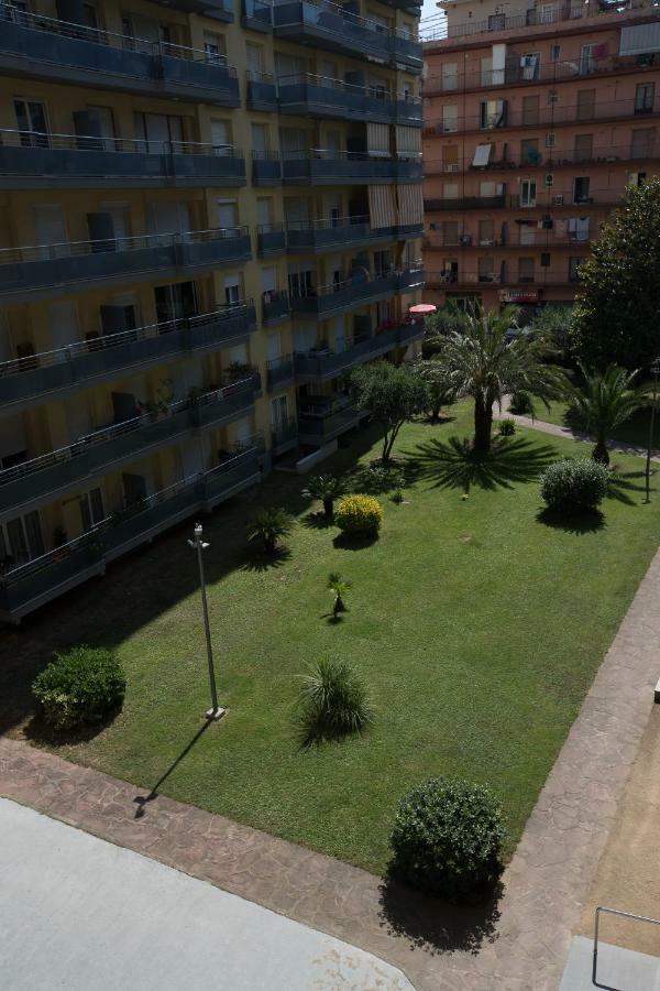 Apartamento Cerca Del Mar بلانيس المظهر الخارجي الصورة